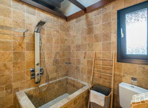 Vintage Lux Homes