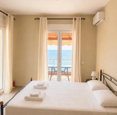 PNOÉ rooms