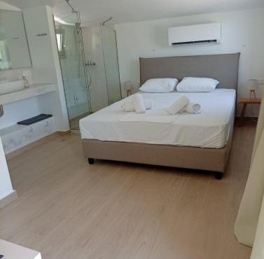 Almira Seaside Suites