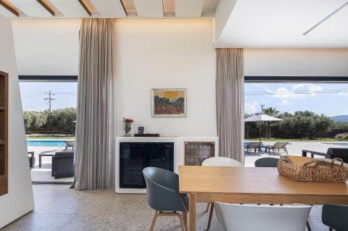 Olive Sun Villa Stillness & Elegance by etouri