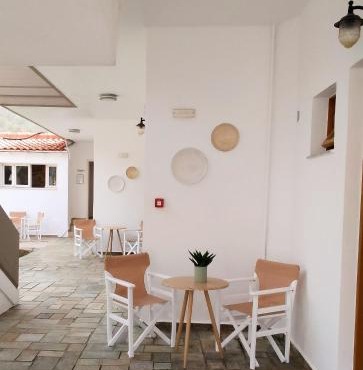 Idomeneas Apartments
