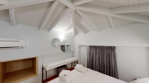 VIP APARTMENTS