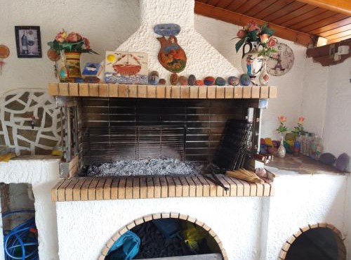 Aliki House