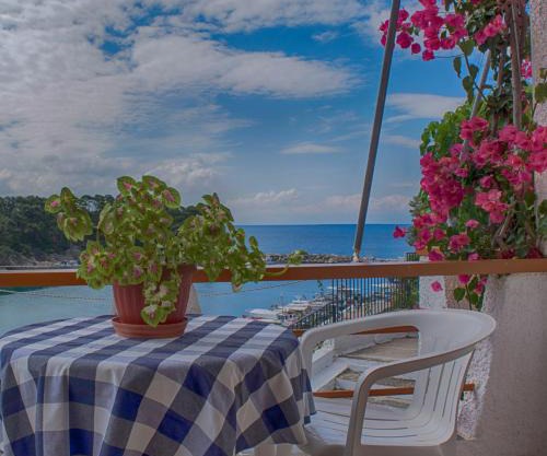Pension Dimitra 